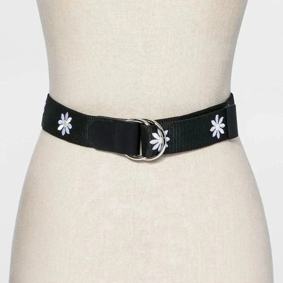 Wild Fable Embroidered Daisy Belt - Picture 1 of 10